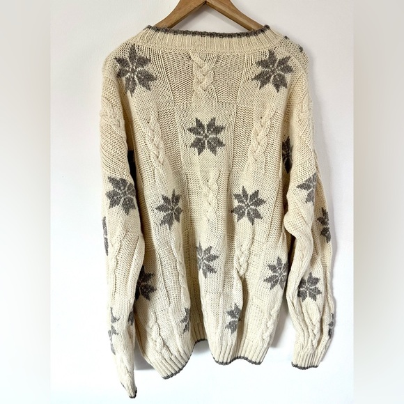 Lands End Vintage Cream Chunky Cable knit  Grey Snowflake Grandpa Sweater Large - Picture 8 of 10